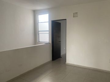 Hermosa Casa en Apodaca , Privada con Alberca