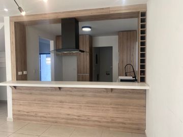 Hermosa Casa en Apodaca , Privada con Alberca