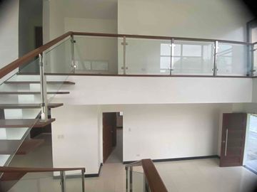 5 Bedrooms House for Sale