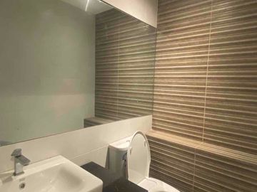 5 Bedrooms House for Sale