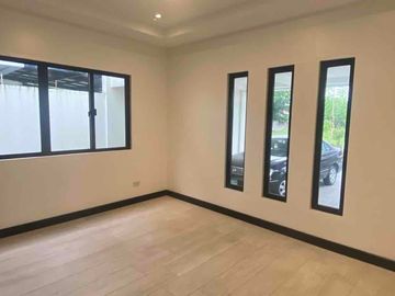5 Bedrooms House for Sale