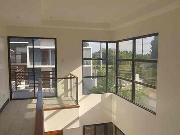 5 Bedrooms House for Sale