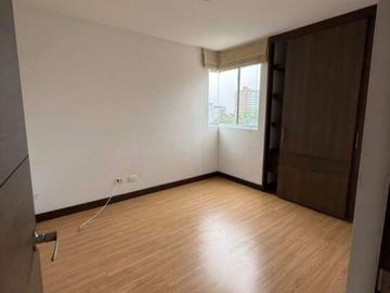 SE VENDE APARTAMENTO EN ENVIGADO, ESMERALDAL