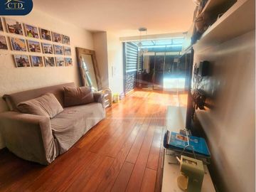 Vendo departamento con patio y 2 garajes Sector Bellavista