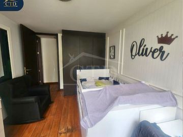 Vendo departamento con patio y 2 garajes Sector Bellavista