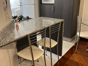 Vendo suite en sector de Republica de el Salvador