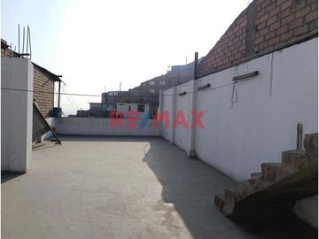 1145696 🌆 Práctica Casa Urbana – Espacio Compacto, Comodidad Total