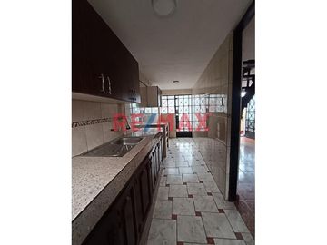 Venta De Departamento En Cercado De Lima Urb. Manzanilla