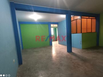 1145787 Casa Con 3 Deparatmentos Y Local Al Lado De Parque