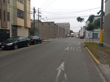 ALQUILER DE LOCAL COMERCIAL, 120M2, TERCER PISO, CAJA TRIFASICA,