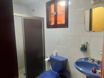 VENDO BONITA CASA BIEN UBICADA EN RIO MEDIO DE UN NIVEL