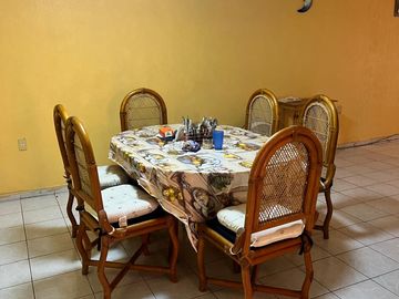VENDO BONITA CASA BIEN UBICADA EN RIO MEDIO DE UN NIVEL