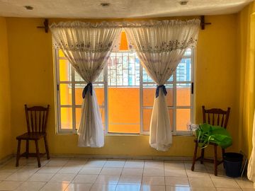 VENDO BONITA CASA BIEN UBICADA EN RIO MEDIO DE UN NIVEL