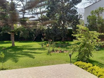 VENTA DE CASA EN CHACLACAYO - CALLE LOS CEDROS 9.5.4.9.6.7.3----