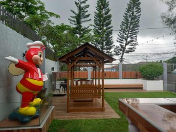 PRE-OWNED HOUSE & LOT FOR SALE IN TAGAYTAY CITY WITH AIRBNB BUSINESS-MC