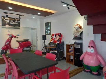 PRE-OWNED HOUSE & LOT FOR SALE IN TAGAYTAY CITY WITH AIRBNB BUSINESS-MC