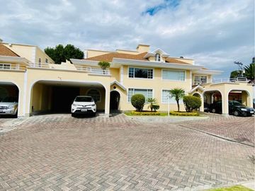 🏡 VIVE EN CUMBAYÁ – CASA EXCLUSIVA EN VENTA