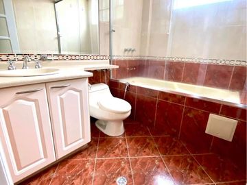 🏡 VIVE EN CUMBAYÁ – CASA EXCLUSIVA EN VENTA