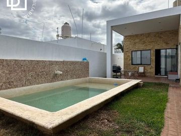 CASA EN VENTA DE UN PISO TOTALMENTE EQUIPADA CON ALBERCA