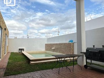 CASA EN VENTA DE UN PISO TOTALMENTE EQUIPADA CON ALBERCA