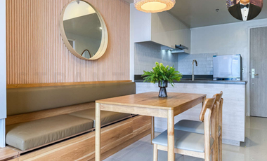For Rent: Fully Furnished 1 Bedroom at Mandani Bay Suites Tower 1 by HTLand, Inc., Mandaue - 45sqm.