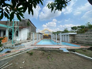RUMAH MEWAH TANAH LUAS DEKAT SMK NEGERI 1 DEPOK