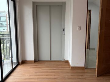 VENDO LINDO DUPLEX DE ESTRENO EN URB. CHAMA SURCO $310,000