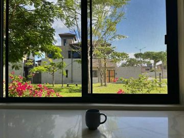 PRE-OWNED HOUSE & LOT IN SAN JUAN BATANGAS (SEAFRONT RESIDENCES)-MC