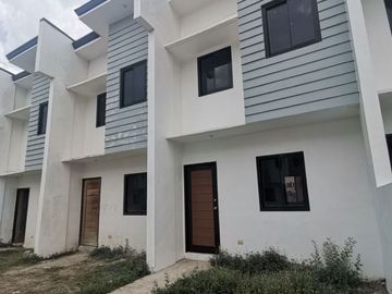HOUSE & LOT FOR SALE IN TRECE MARTIRES CITY (ASTRID)-MC