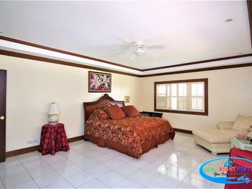 For Sale Luxury House in Liloan Cebu