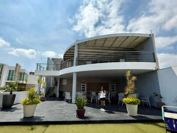 CASA EN RENTA DENTRO DEL COTO VILLAS DE ASIS, AV INGLATERRA