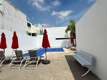 CASA EN RENTA DENTRO DEL COTO VILLAS DE ASIS, AV INGLATERRA