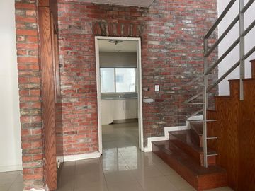 BAJA DE PRECIO. EXCELENTE OPORTUNIDAD. ZONA VALLE