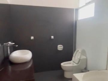 Hermoso departamento en urbanización Santa Victoria