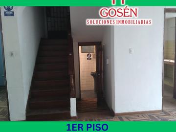 VENDO CASA DE TRES PISOS EN SALAMANCA