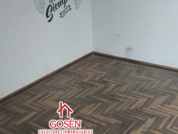 VENDO CASA DE TRES PISOS EN SALAMANCA