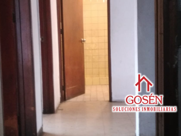 VENDO CASA DE TRES PISOS EN SALAMANCA