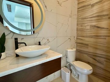 SE VENDE CASA EN CARACOL DE SAN CARLOS, FRENTE A LA MARINA