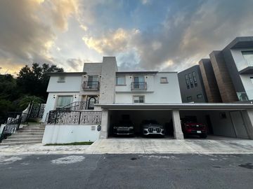 HERMOSA CASA SIERRA ALTA