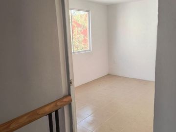 Bonita Casa en venta a 7 min Paseo Tollocan, $1,500,000 Acepto INFONAVIT, BANCO - 3 RECAMARAS