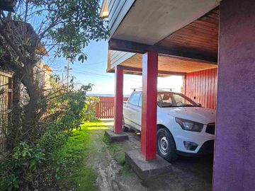 Maravilloso casa en primera linea y con recepción municipal