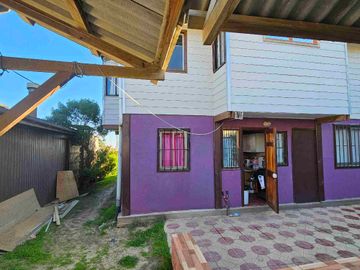 Maravilloso casa en primera linea y con recepción municipal