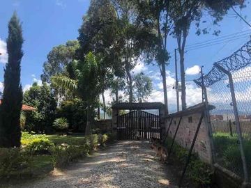 DOS CASAS UN SOLO PREDIO CAMPESTRE
