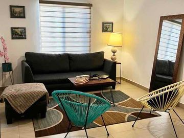 Casa equipada en venta en Bonaterra Hermosillo, modelo Gea con 3 recámaras, cocina con isla, patio y acceso a alberca, juegos y área social con asador