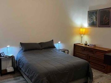 Casa equipada en venta en Bonaterra Hermosillo, modelo Gea con 3 recámaras, cocina con isla, patio y acceso a alberca, juegos y área social con asador