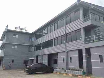 TAGAYTAY 3-STOREY HOTEL FOR SALE