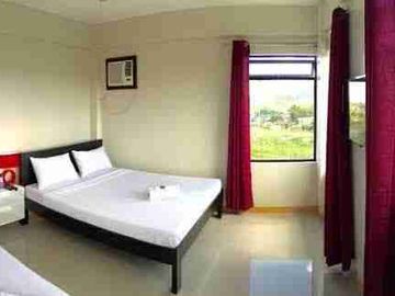TAGAYTAY 3-STOREY HOTEL FOR SALE