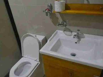 TAGAYTAY 3-STOREY HOTEL FOR SALE