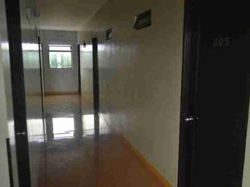 TAGAYTAY 3-STOREY HOTEL FOR SALE