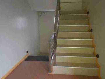 TAGAYTAY 3-STOREY HOTEL FOR SALE